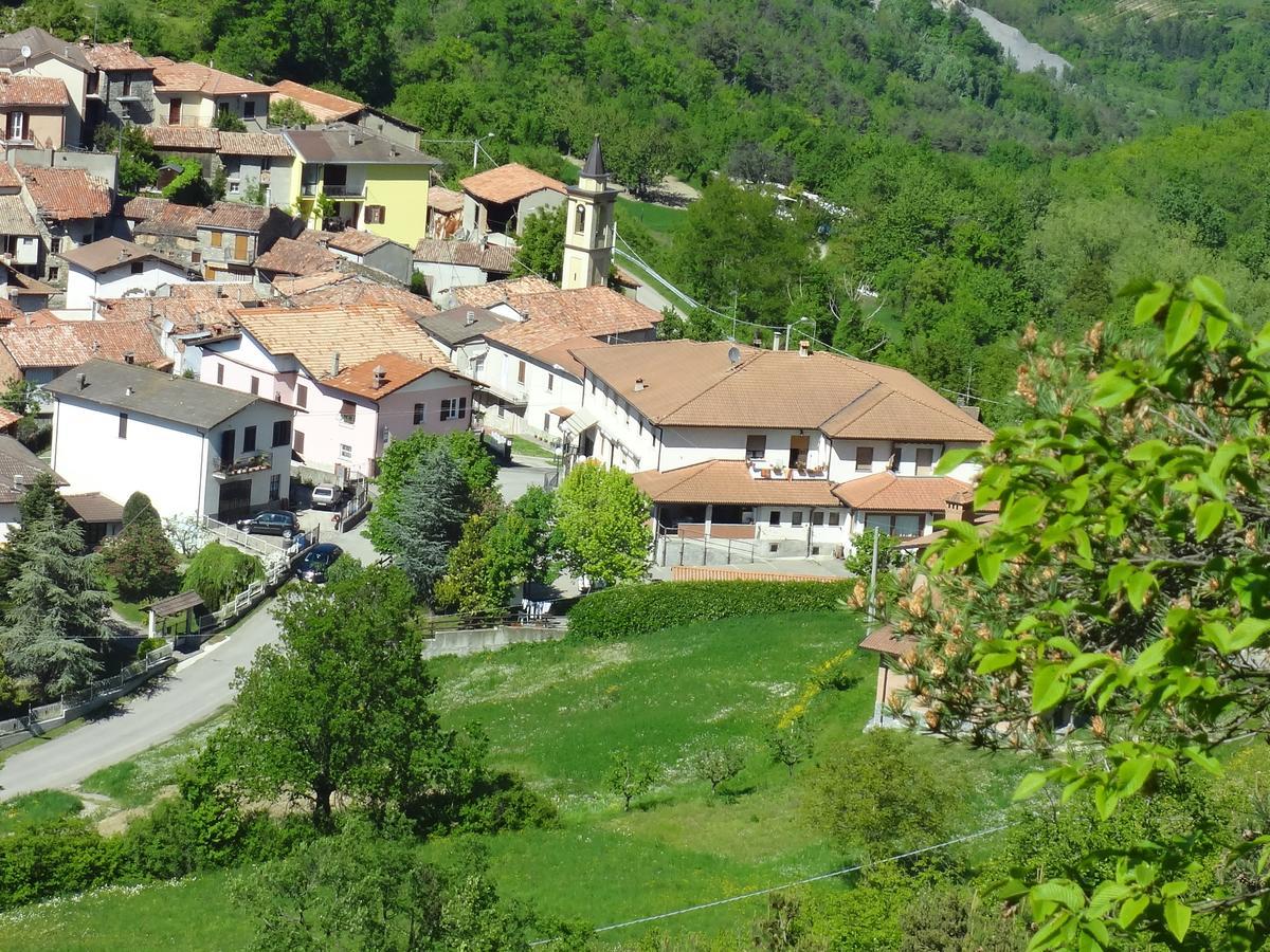 Ristorante Primula Bianca Varzi Exterior foto
