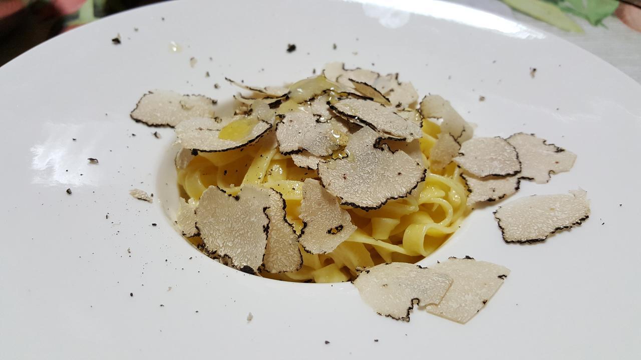 Ristorante Primula Bianca Varzi Exterior foto