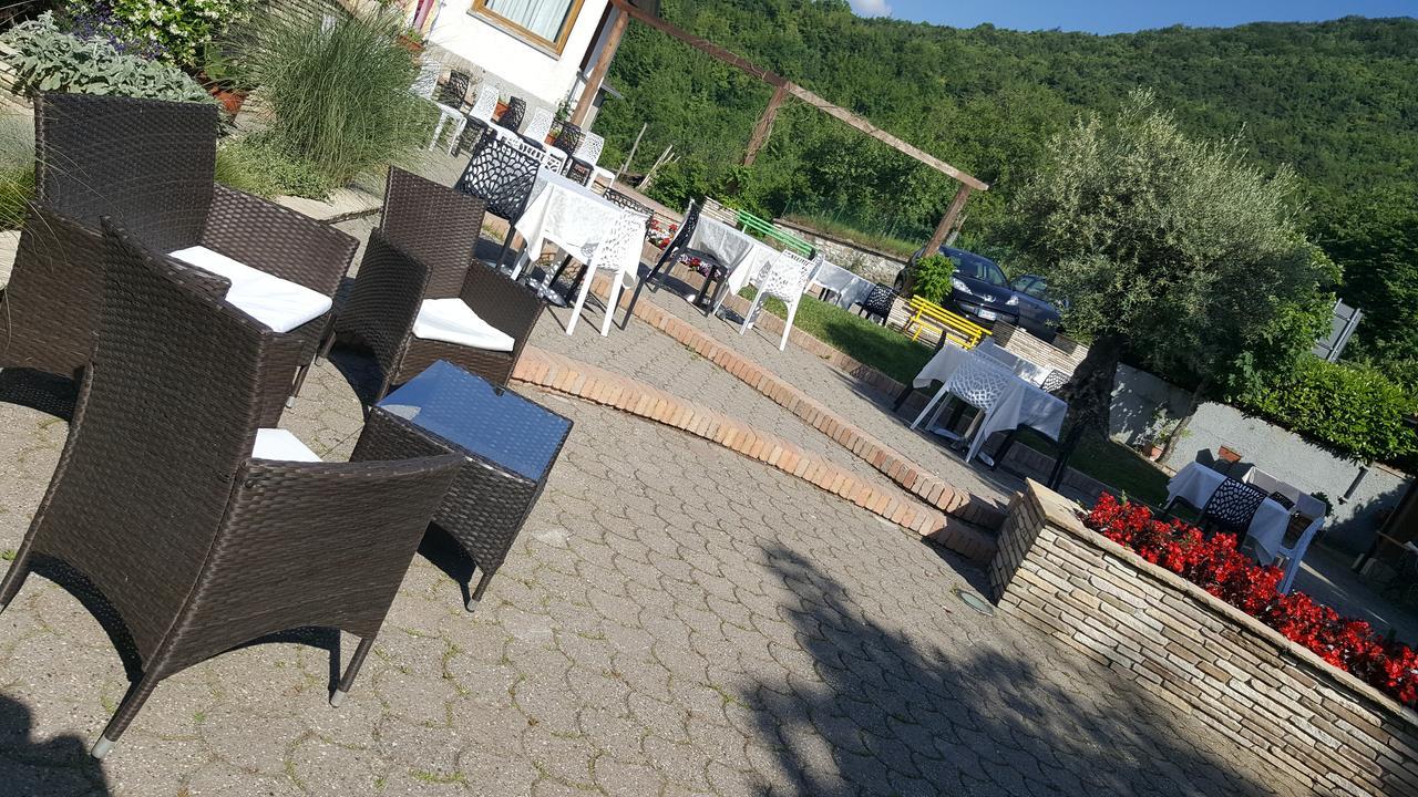 Ristorante Primula Bianca Varzi Exterior foto
