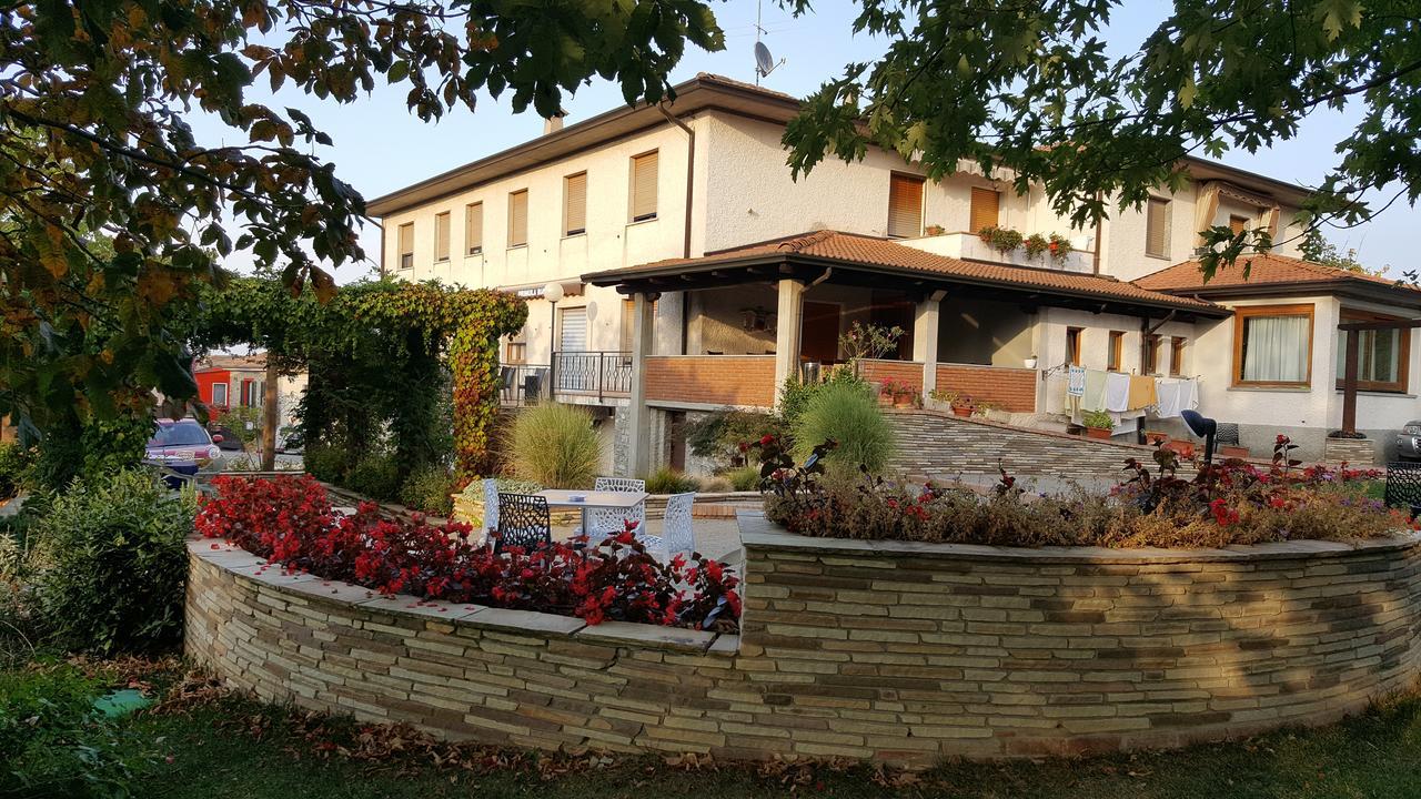 Ristorante Primula Bianca Varzi Exterior foto